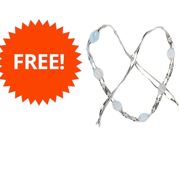 💲Free with bundle Tie belt with pearl shells - Picture 1 of 9